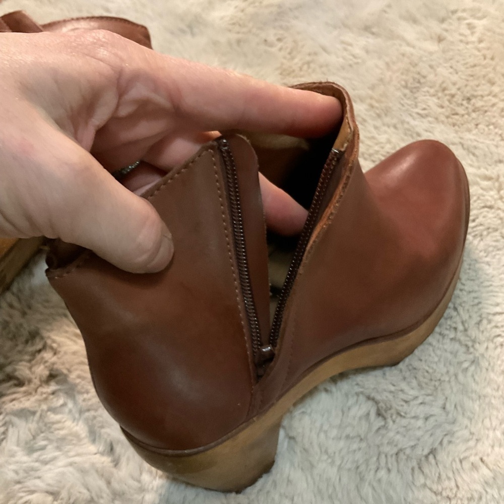Women’s Brown Leather Platform Ankle Boots - Picture 14 of 16